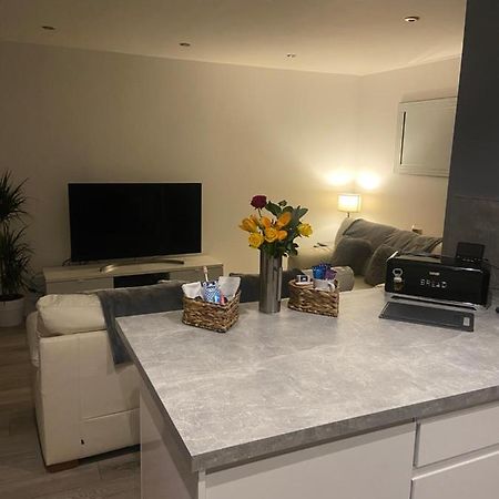Spacious One Bedroom Ground Floor Apartment Harrogate Eksteriør bilde